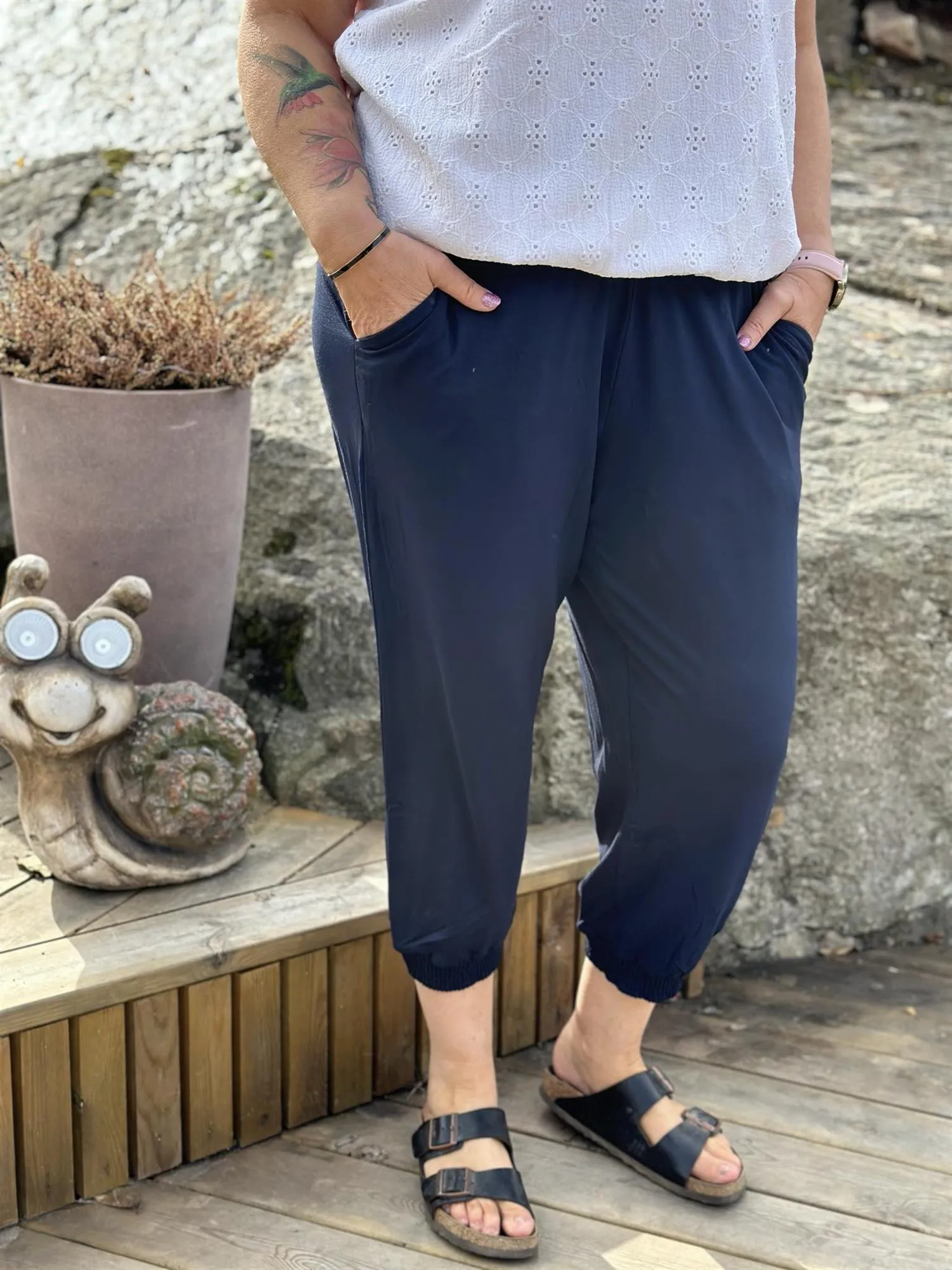 Capri Daphne Navy
