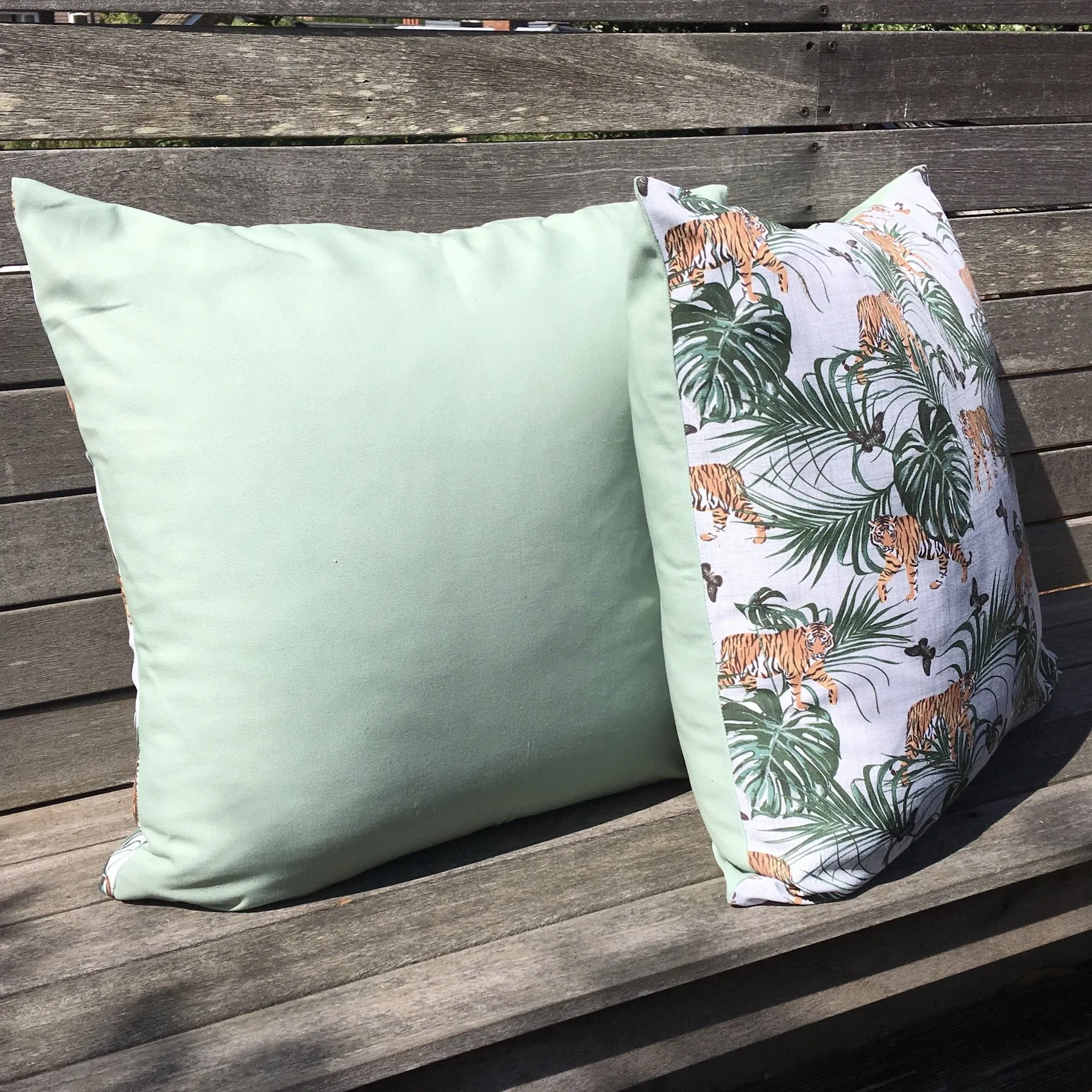 Extra Large 65cms Tiger Water Resistant Garden Floor Cushion Cover Scatter Pillow Cover Tropical Jungle Rainforest