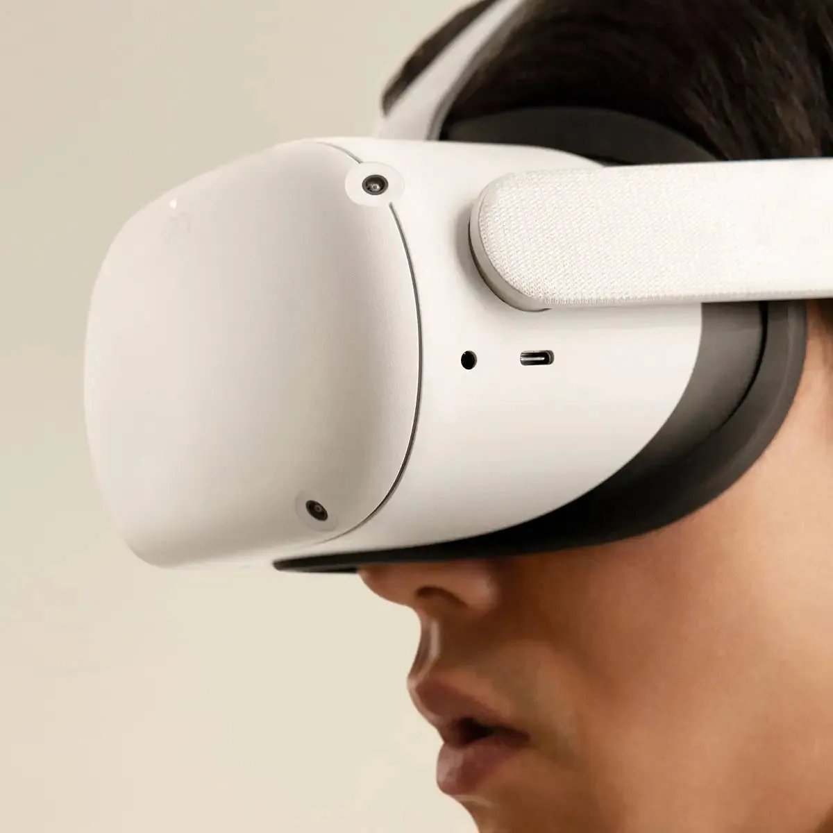 Meta Quest 2 - VR headset